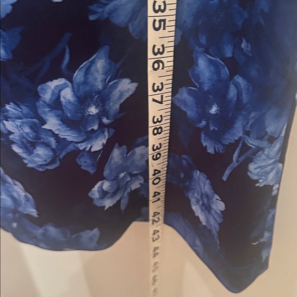 Alice + Olivia Blue Floral Pants. Size 12. - Picture 8 of 12
